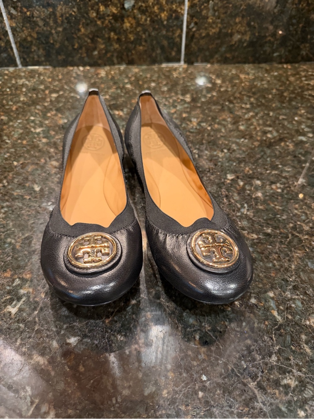 Tory Burch Black Leather Ballet Flats with Gold Logo Medallion Size 10
